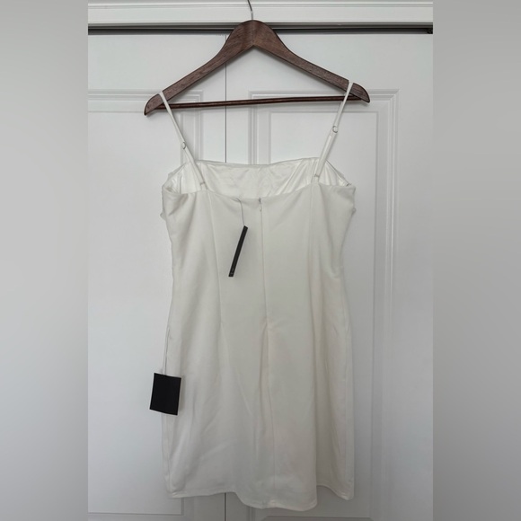 NWT white Lulu’s mini dress - Picture 3 of 3